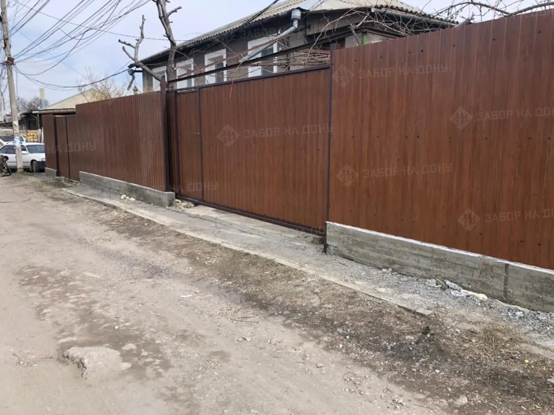 Металлические ворота с калиткой  в Саратовской